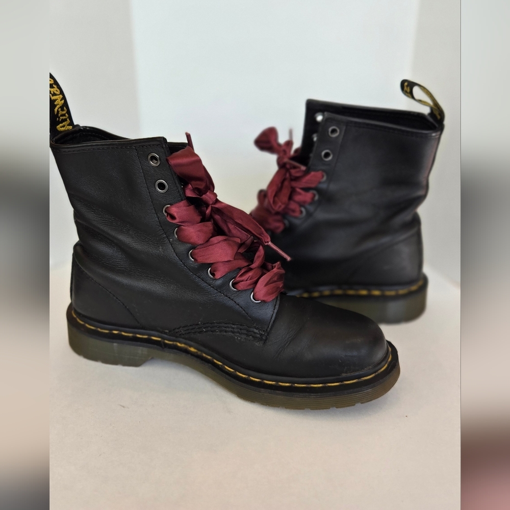Dr. Martens Black Leather Combat Boots with Chunky Sole and Burgundy Laces - Picture 13 of 16